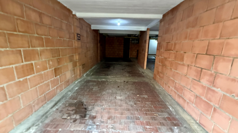 Casa en Condominio en Venta en Ciudad Jardín Cali 240 m² | Remodelada | 5 alcobas 5 baños | Piscina