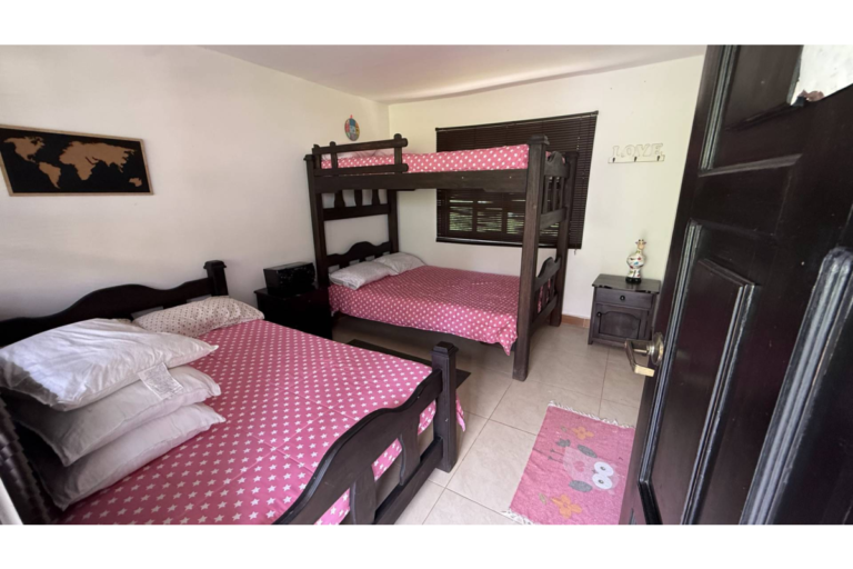 Casa Campestre en Arriendo en Lago Calima Calima Darién | Amoblada | Vista panorámica | Finca para descanso