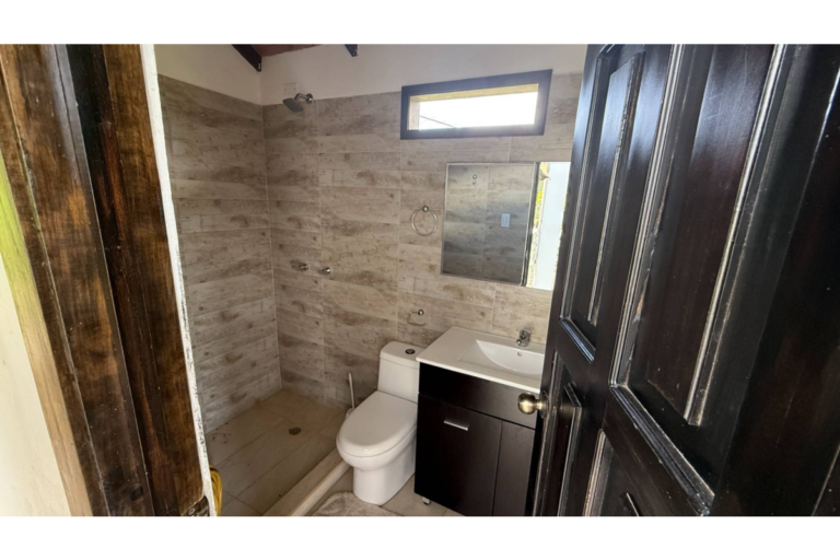 Casa Campestre en Arriendo en Lago Calima Calima Darién | Amoblada | Vista panorámica | Finca para descanso