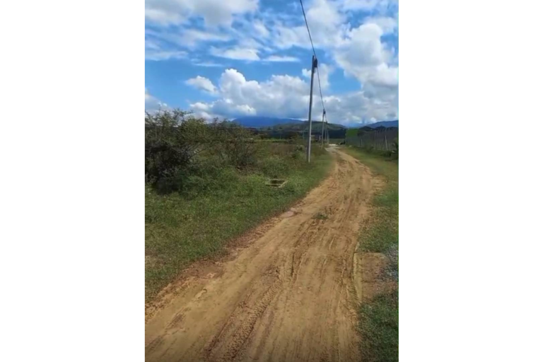 Lote en Venta en Tuluá Transversal 12 700 m² | Esquinero | Ideal para casa campestre o inversión | B