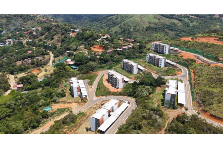 Apartamento en Venta en Alfaguara Jamundí 100 m² | 2 habitaciones + estudio | 2 parqueaderos | Zona campestre