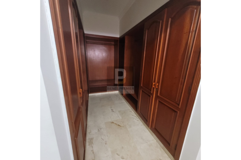 Apartamento en Venta en El Ingenio Cali 180 m² | Ascensor privado | 3 habitaciones y estudio | Amplio