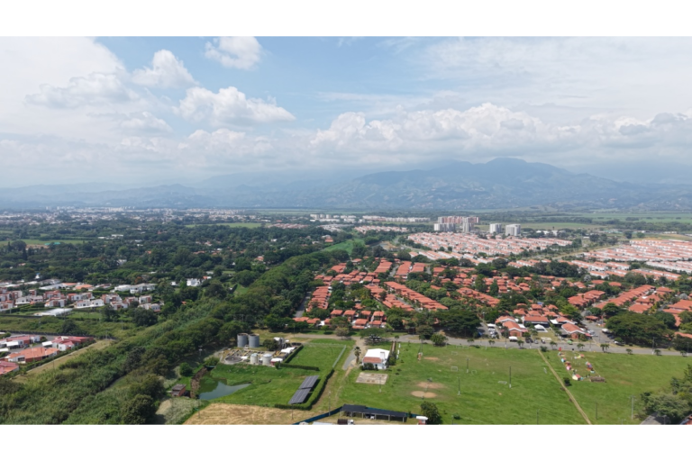 Lote en Venta en Hacienda El Castillo Jamundí 412 m² | Esquinero en condominio | Zona campestre