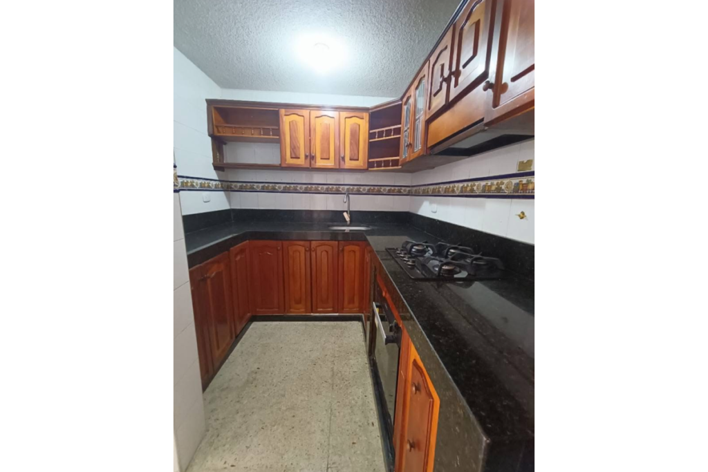 Casa en Venta en El Refugio Cali 105 m² | Condominio | 3 habitaciones con estudio | Zona residencial