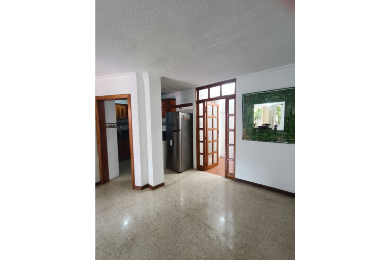Casa en Venta en El Refugio Cali 105 m² | Condominio | 3 habitaciones con estudio | Zona residencial