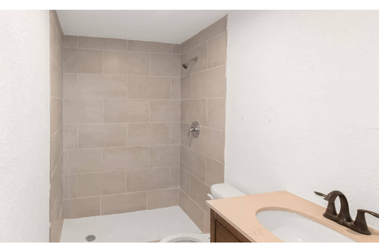 Casa en Venta en College Gardens Jacksonville Florida | Zona residencial | Vivienda familiar e inversión