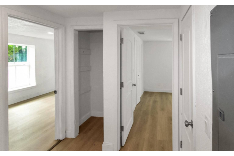 Casa en Venta en College Gardens Jacksonville Florida | Zona residencial | Vivienda familiar e inversión