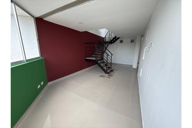 Penthouse en Venta en Ciudad Jardín Cali 182 m² | Moderno | 3 alcobas | Balcón con vista panorámica y piscina