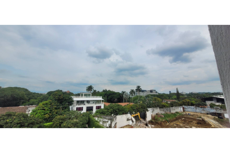 Penthouse en Venta en Ciudad Jardín Cali 182 m² | Moderno | 3 alcobas | Balcón con vista panorámica y piscina