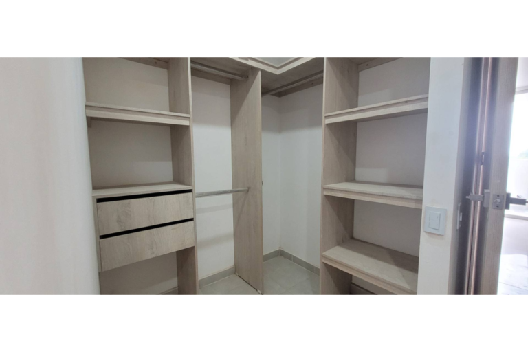 Penthouse en Venta en Ciudad Jardín Cali 182 m² | Moderno | 3 alcobas | Balcón con vista panorámica y piscina