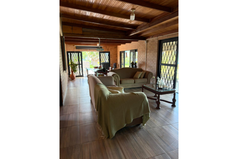 Finca en Alquiler en Lago Calima por Noche | Jacuzzi para 11 Personas | Capacidad 12 a 15 Huéspedes | Cerca al Pueblo