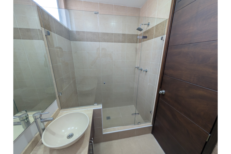 Apartamento en Venta en Quintas de Don Simón Cali 110 m² | 3 Habitaciones | Piso 11 | 2 Parqueaderos | Conjunto con Piscina