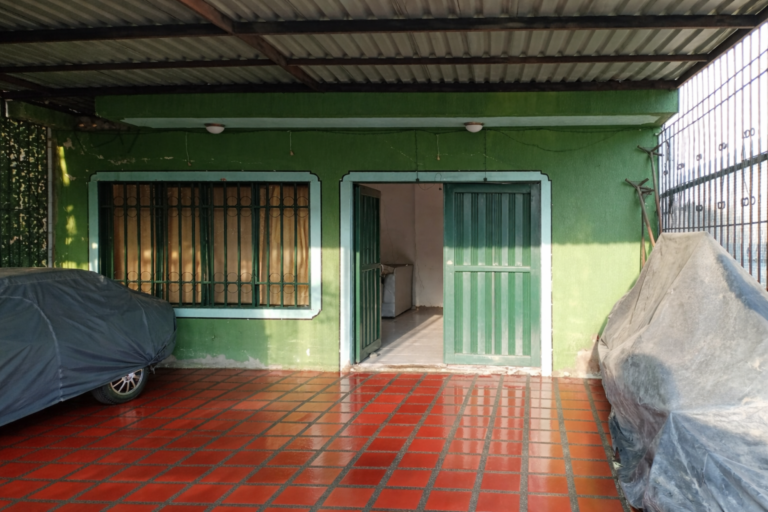 Casa Lote en Venta en Alfonso López Cali sobre Calle 70 | 210 m² | Uso Comercial y Residencial | Alta Valorización