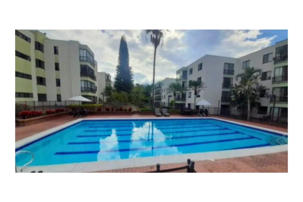 Apartamento en Venta en Multicentro Cali | 98 m² amplios + estudio + alcoba de servicio | Unidad con piscina y zonas verdes