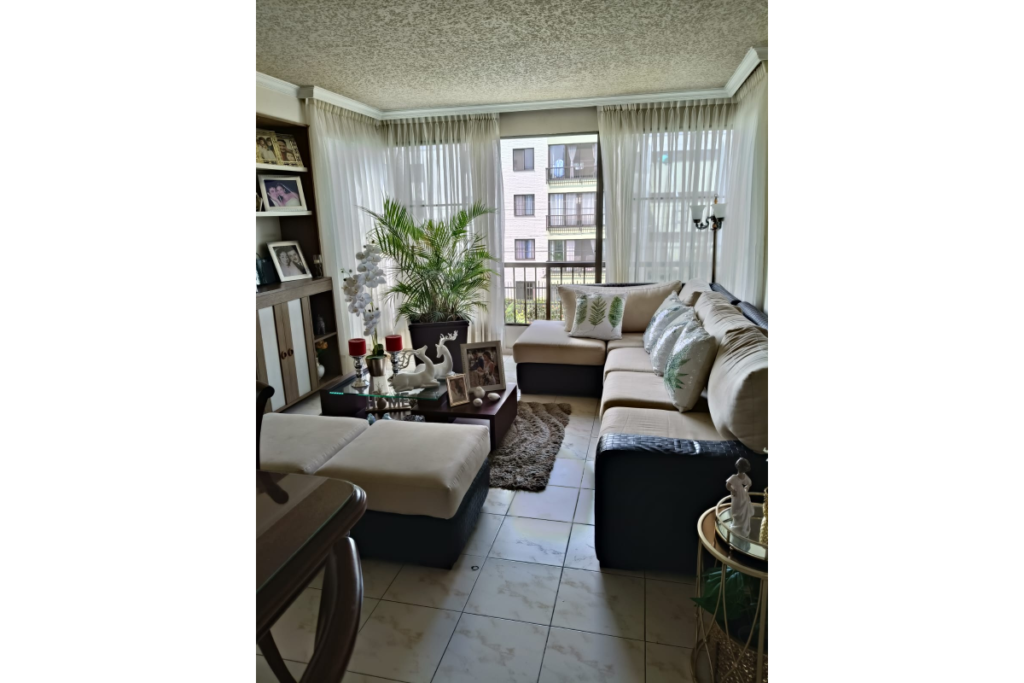 Apartamento en Venta en Multicentro Cali | 98 m² amplios + estudio + alcoba de servicio | Unidad con piscina y zonas verdes