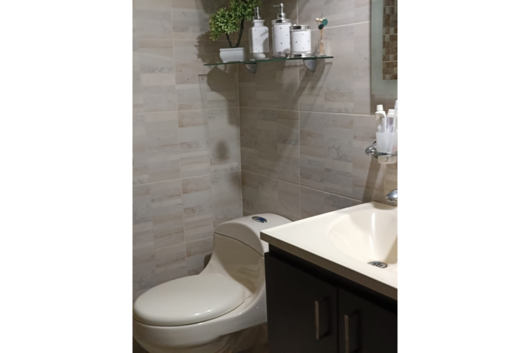 Apartamento en Venta en Multicentro Cali | 98 m² amplios + estudio + alcoba de servicio | Unidad con piscina y zonas verdes