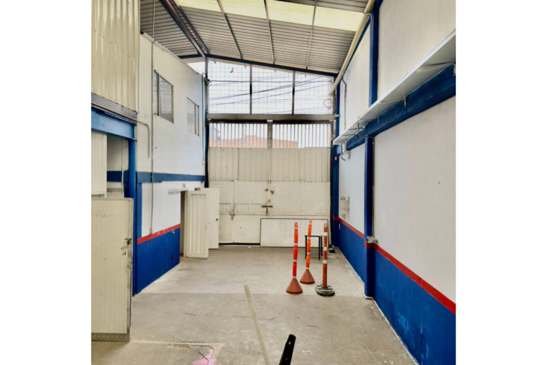 Bodega Industrial en Arriendo en Bogotá | 7 de Agosto | Cuartos Fríos Operativos | Expansión hasta 40 Toneladas | 380 m² Lote | 248 m² Construidos