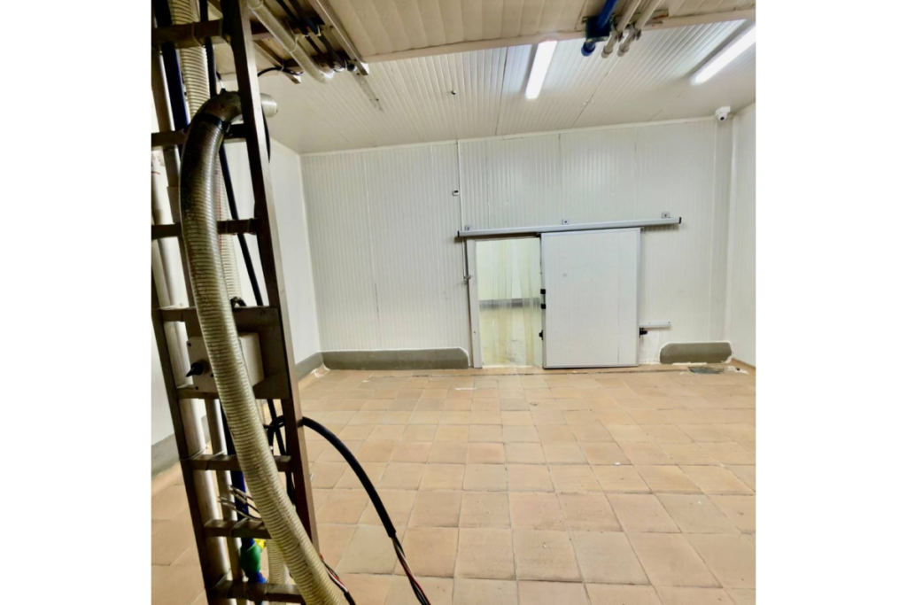 Bodega Industrial en Arriendo en Bogotá | 7 de Agosto | Cuartos Fríos Operativos | Expansión hasta 40 Toneladas | 380 m² Lote | 248 m² Construidos