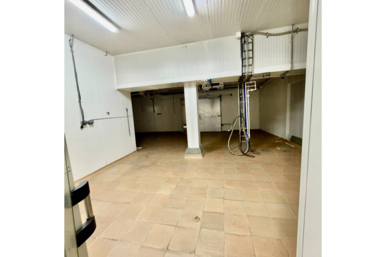 Bodega Industrial en Arriendo en Bogotá | 7 de Agosto | Cuartos Fríos Operativos | Expansión hasta 40 Toneladas | 380 m² Lote | 248 m² Construidos