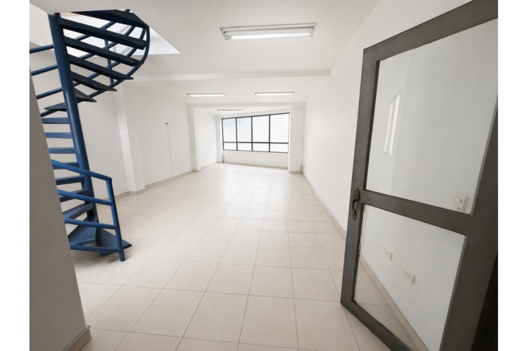 Local en Arriendo en Alameda Cali | 113 m² | Terraza | Ideal restaurante o bar | Alto flujo