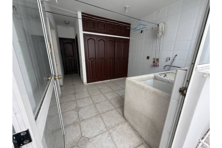 Casa en Arriendo en Cristales Cali | 600 m² | Piscina, Jacuzzi, 6 Habitaciones | Uso residencial o comercial
