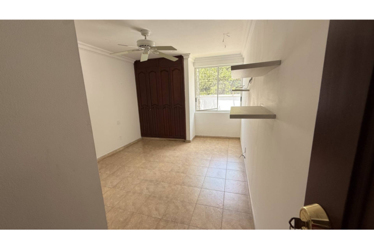 Casa en Arriendo en Cristales Cali | 600 m² | Piscina, Jacuzzi, 6 Habitaciones | Uso residencial o comercial