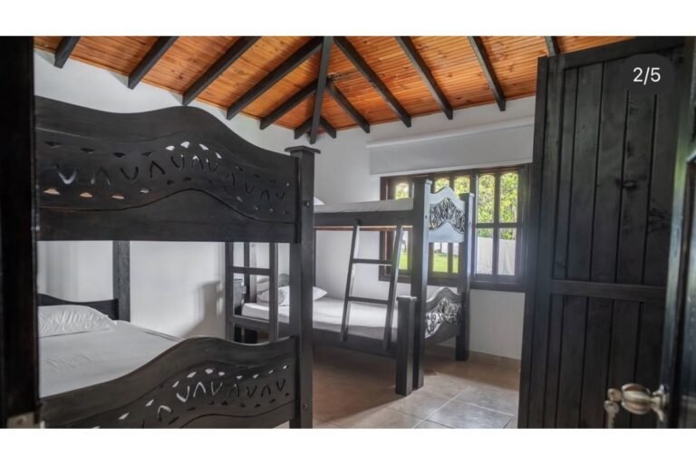 Finca en Venta en Lago Calima Calima | 3.081 m² lote | 1.076 m² construidos | lujo | piscina | jacuzzi | discoteca