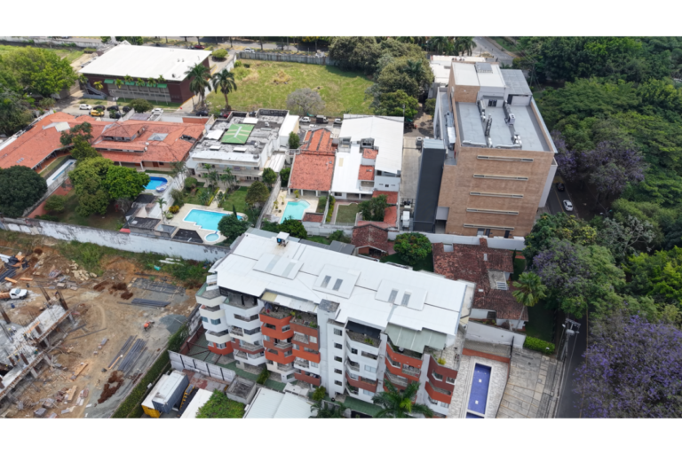 Apartamento en Venta en Ciudad Jardín Cali 89 m² | Moderno | Balcón | 2 parqueaderos