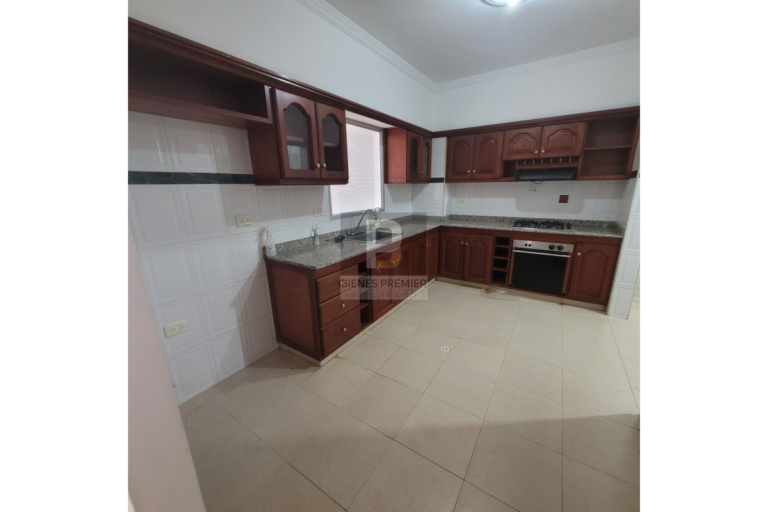 Apartamento en Venta en El Ingenio Cali 180 m² | Ascensor privado | 3 habitaciones y estudio | Amplio