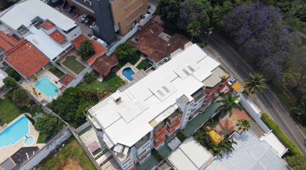 Penthouse en Venta en Ciudad Jardín Cali 182 m² | Moderno | 3 alcobas | Balcón con vista panorámica y piscina