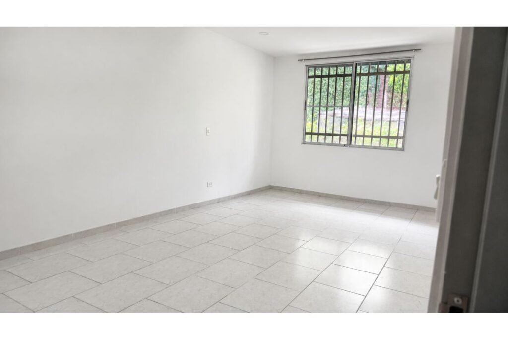 Apartaestudio en Arriendo vía a Montebello, Cali | 60 m² | habitación amplia | vestier | servicios incluidos