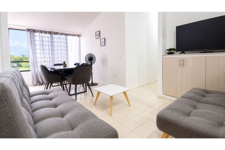 Apartamento Amoblado en Arriendo en La Cascada Cali 70 m² | 3 habitaciones | 2 baños | Con parqueadero