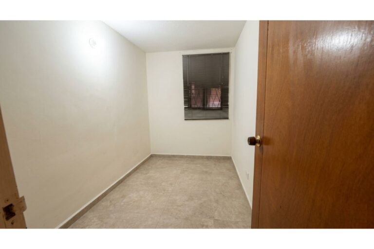 Apartamento en Arriendo en El Refugio Cali | Primer Piso con 3 Habitaciones y Piscina
