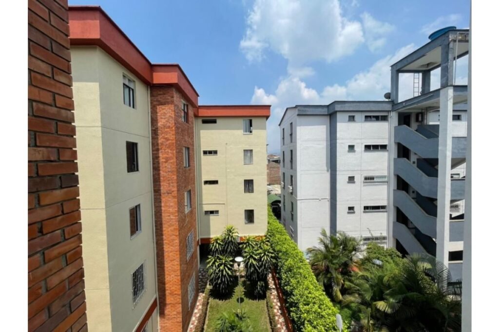 Apartamento en Venta en El Dorado Cali | 3 Habitaciones | Parqueadero Cubierto | Unidad con Piscina