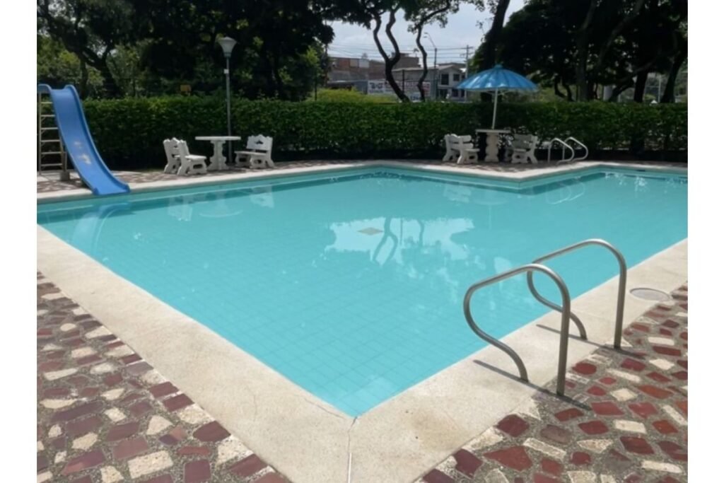 Apartamento en Venta en El Dorado Cali | 3 Habitaciones | Parqueadero Cubierto | Unidad con Piscina