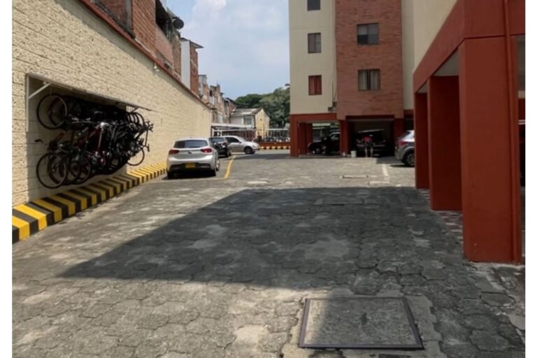 Apartamento en Venta en El Dorado Cali | 3 Habitaciones | Parqueadero Cubierto | Unidad con Piscina