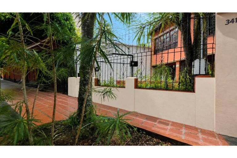 Casa en Arriendo en San Fernando Viejo, Cali | 390 m² | Ideal para Oficinas, Consultorios o Instituciones
