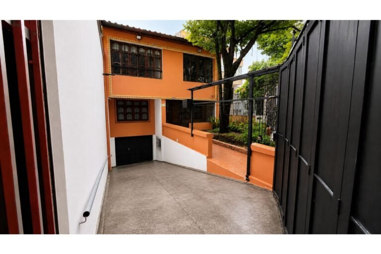 Casa en Arriendo en San Fernando Viejo, Cali | 390 m² | Ideal para Oficinas, Consultorios o Instituciones
