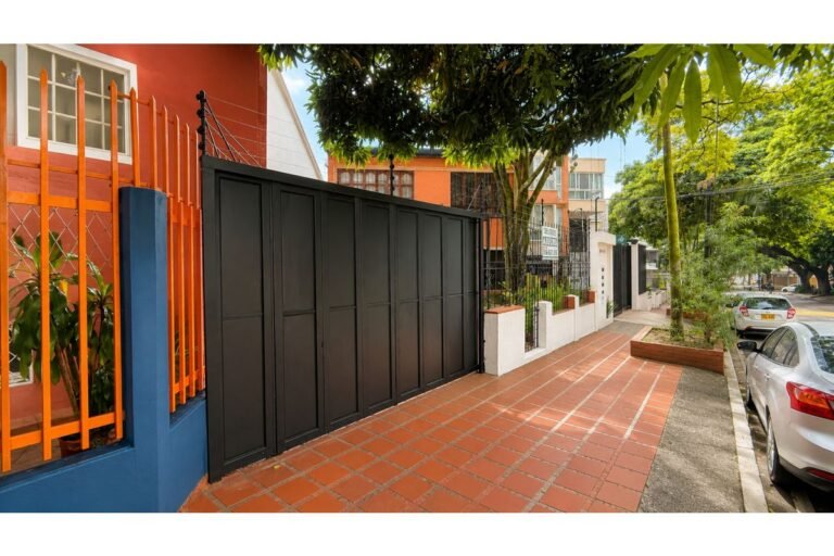 Casa en Arriendo en San Fernando Viejo, Cali | 390 m² | Ideal para Oficinas, Consultorios o Instituciones