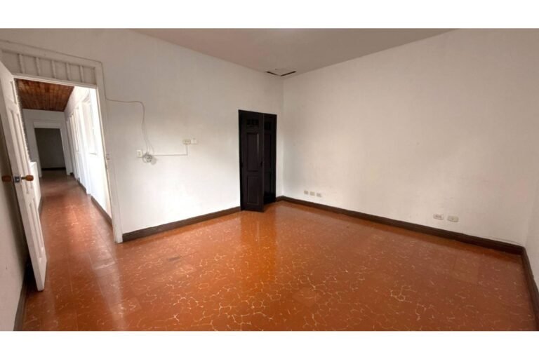 Casa en Arriendo en San Fernando Viejo, Cali | 390 m² | Ideal para Oficinas, Consultorios o Instituciones