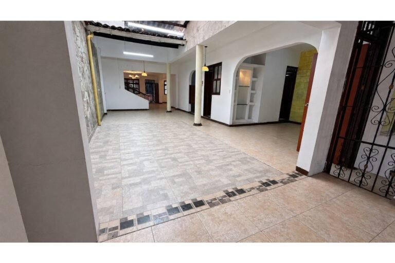 Casa en Arriendo en San Fernando Viejo, Cali | 390 m² | Ideal para Oficinas, Consultorios o Instituciones