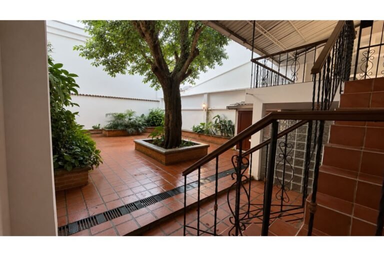 Casa en Arriendo en San Fernando Viejo, Cali | 390 m² | Ideal para Oficinas, Consultorios o Instituciones