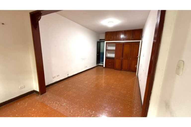 Casa en Arriendo en San Fernando Viejo, Cali | 390 m² | Ideal para Oficinas, Consultorios o Instituciones