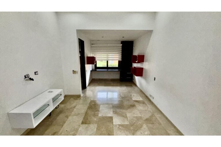 Casa en Venta en Pance Cali 1000 m² lote 430 m² construidos | Piscina y turco | 4 habitaciones | Lujo