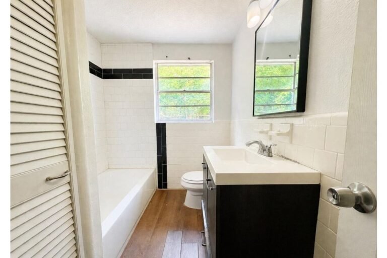 Casa en Venta en Woodland Acres Jacksonville Florida | 3 Habitaciones | Potencial de Renta y Valorización