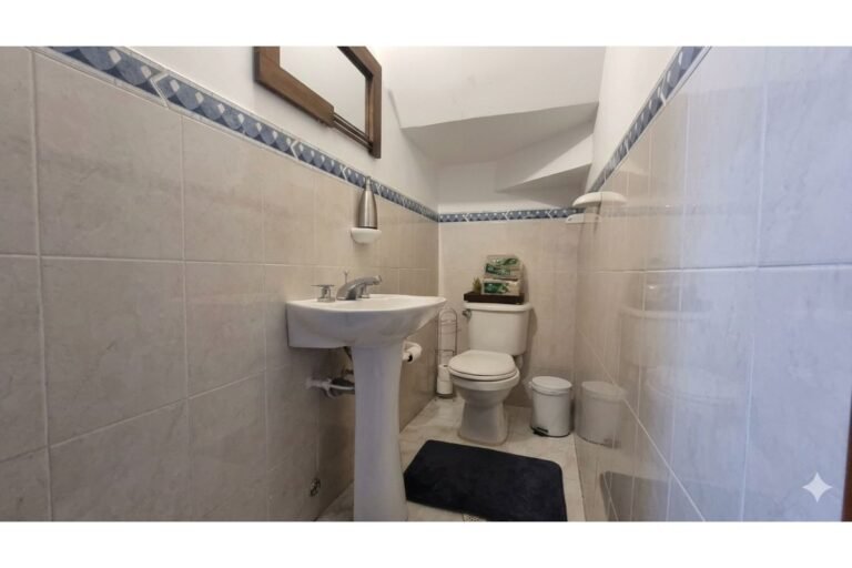 Casa Esquinera en Venta en La Hacienda Cali | Conjunto Residencial | 3 Pisos | Piscina | Parqueadero Doble