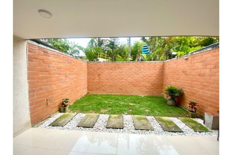 Casa en Venta en Ciudad Country Jamundí | 146 m² | 3 Habitaciones | Doble Parqueadero | Zona de Alta