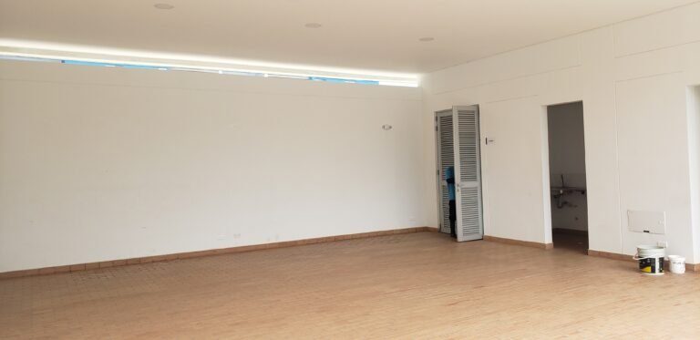 Apartamento en Arriendo en Brisas de los Álamos, Cali | 65 m² | 2 Habitaciones + Estudio | 2 Baños | Piso 9 con Ascensor