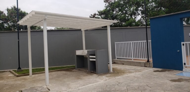 Apartamento en Arriendo en Brisas de los Álamos, Cali | 65 m² | 2 Habitaciones + Estudio | 2 Baños | Piso 9 con Ascensor