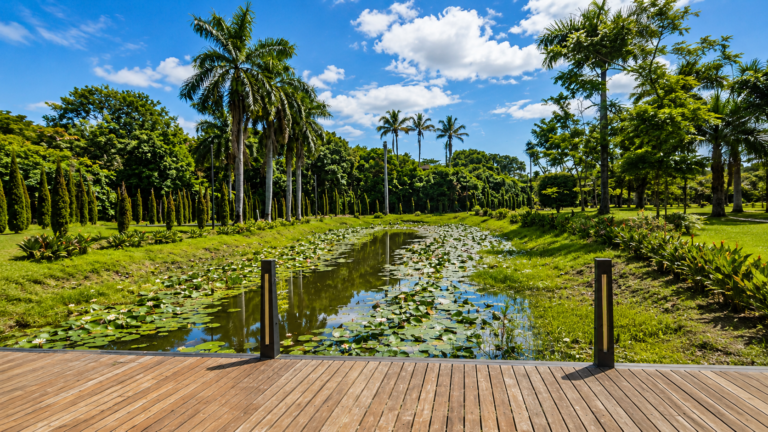 Casa Campestre de Lujo en Venta en Cerritos, Pereira | 13.000 m² de Lote | 1.350 m² Construidos | Alto Potencial de Inversiónutomático